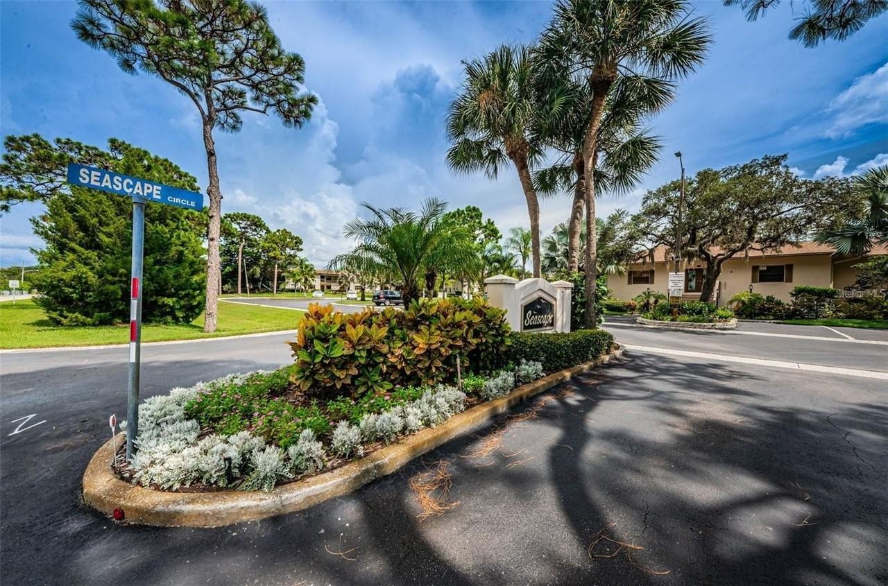 1613 Seascape Cir #103 - Photo 2 of 3