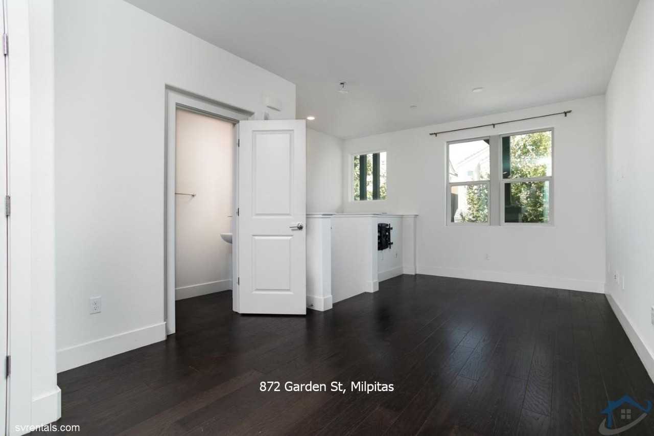 872 Garden St - Photo 6 of 25