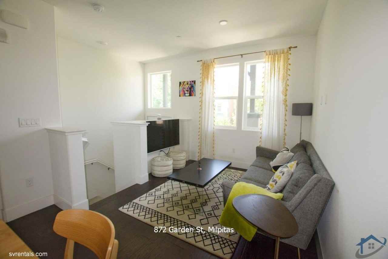872 Garden St - Photo 7 of 25