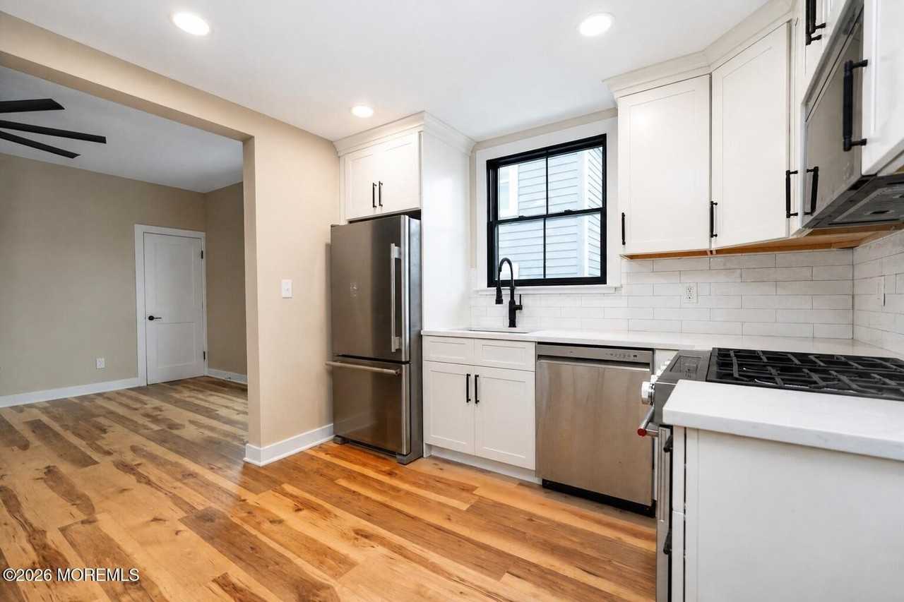 108 Catherine St #1 - Photo 7 of 13