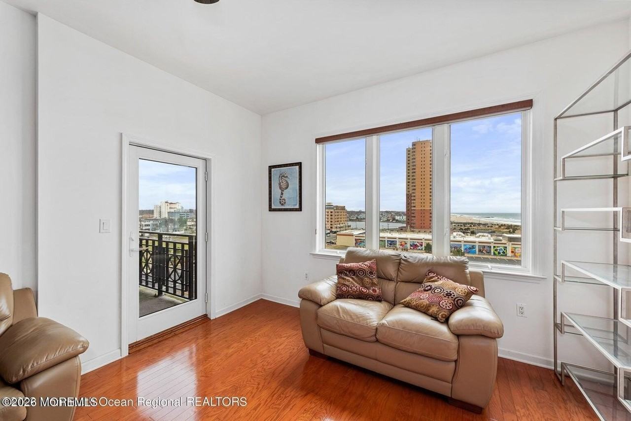 1501 Ocean Ave #2606 - Photo 2 of 35