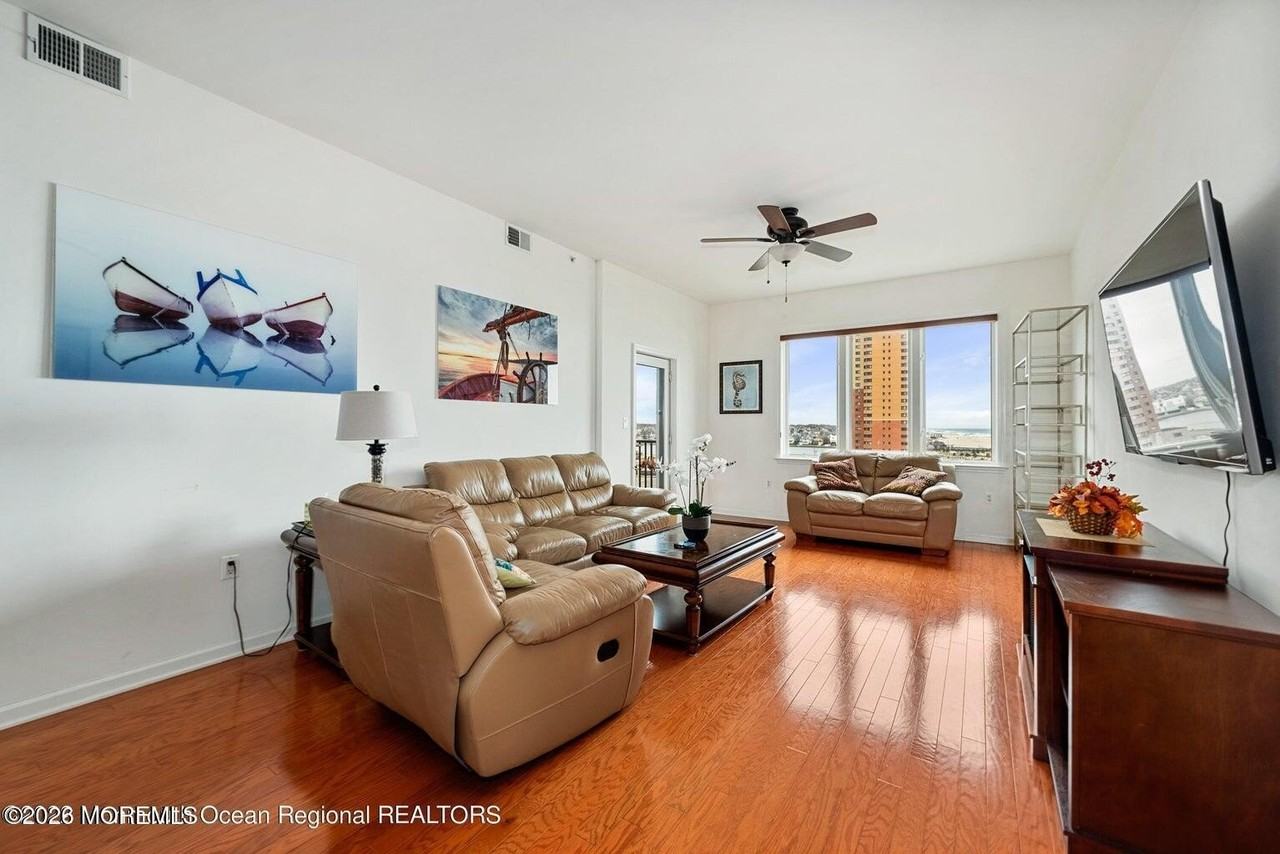 1501 Ocean Ave #2606 - Photo 3 of 35
