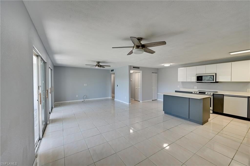 5712 Foxlake Dr #3 - Photo 6 of 43