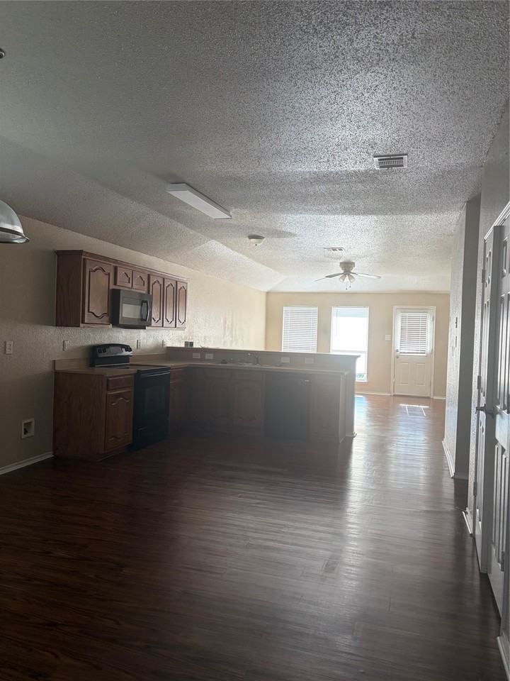 6506 Ashland Dr - Photo 3 of 8