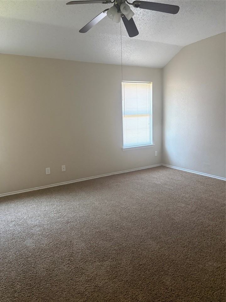6506 Ashland Dr - Photo 6 of 8