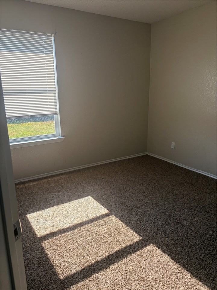 6506 Ashland Dr - Photo 7 of 8