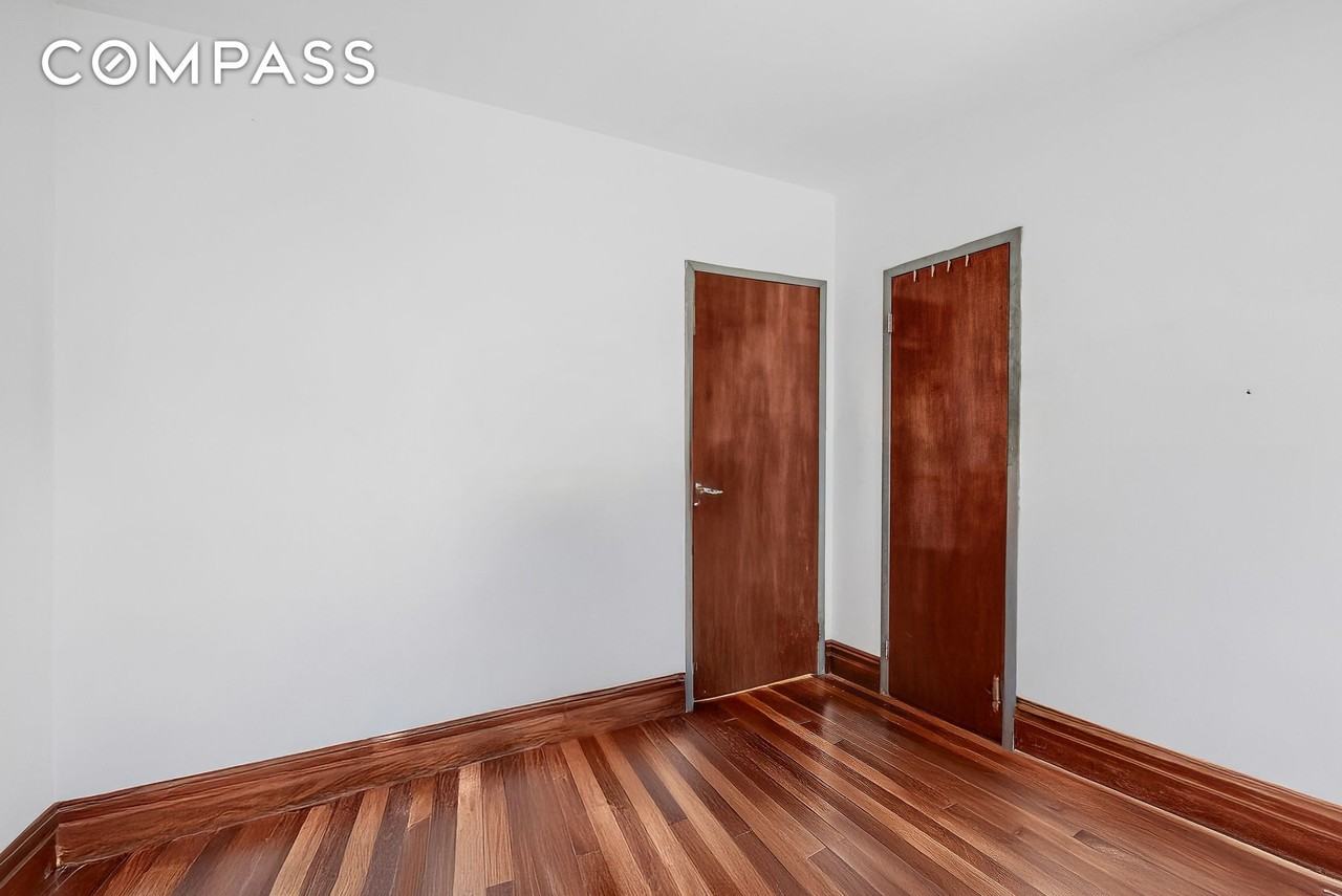1392 Madison Ave #8 - Photo 4 of 11
