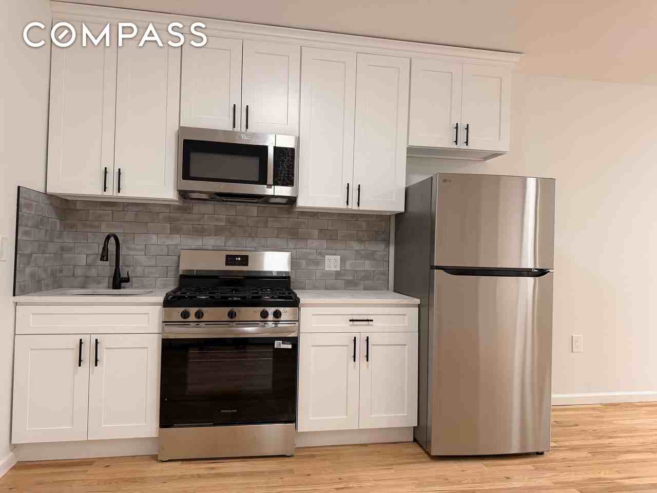 846 Greene Ave #2 - Photo 7 of 8