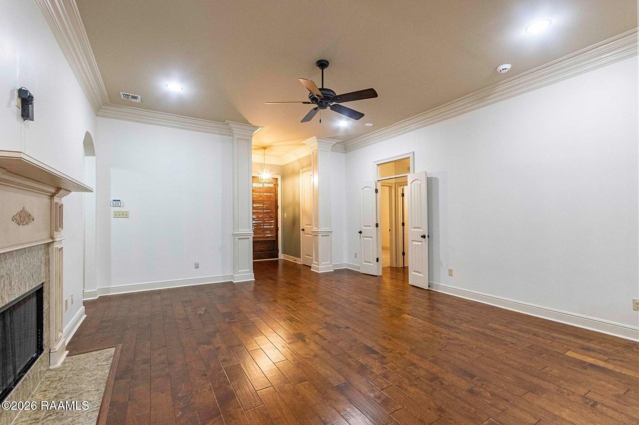 119 Metairie Ct - Photo 2 of 31