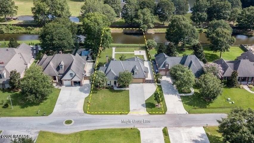 117A Maple Grove Ln - Photo 2 of 27