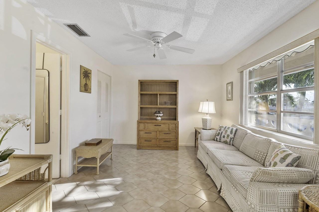 1050 Citrus Way #202 - Photo 5 of 26
