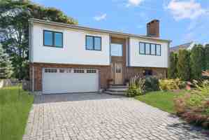 featured image of 11 Renfrew Ave