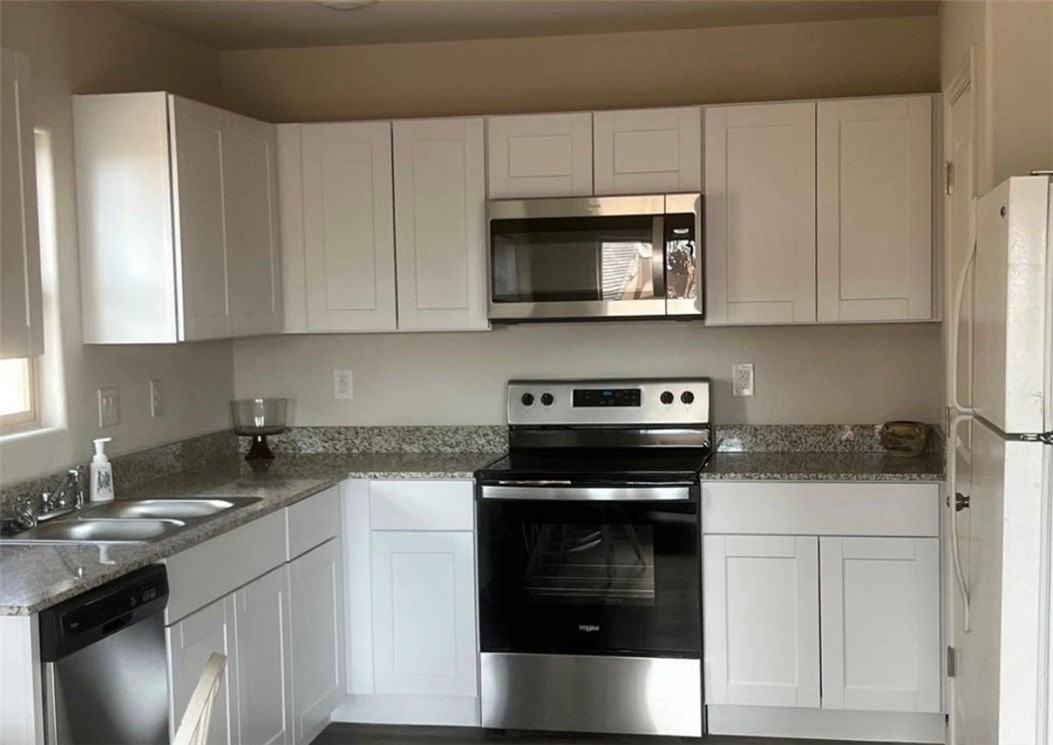 5591 S Glacier Creek Rd - Photo 3 of 6