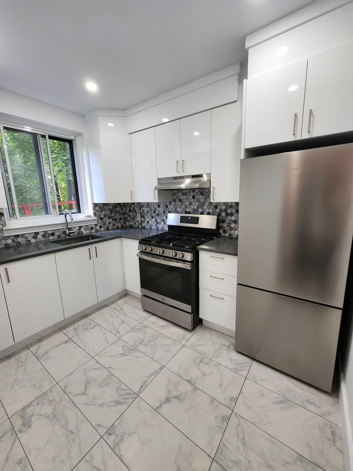 3315 Avenue Ridgewood - Photo 3 of 12
