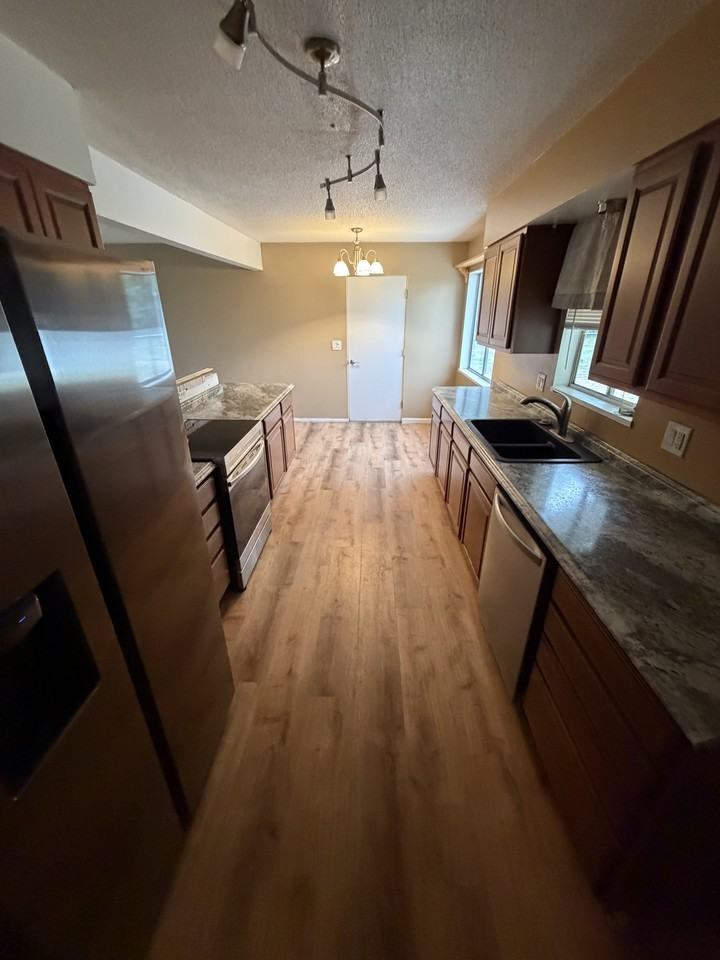 564 Cindy Ann Rd #1 - Photo 6 of 20