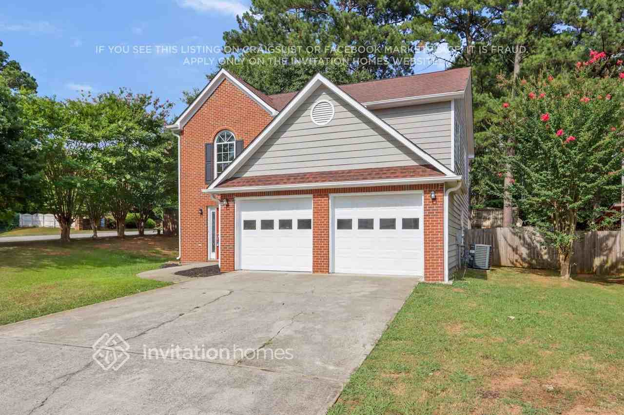1915 Stoneoak Cir - Photo 3 of 27