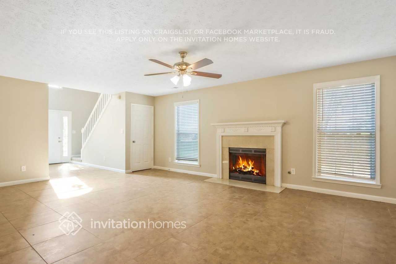 1915 Stoneoak Cir - Photo 5 of 27