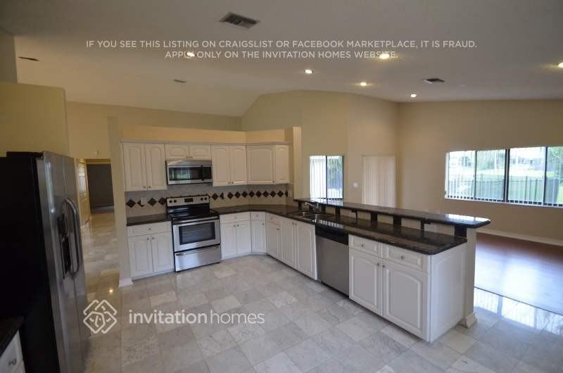 5021 Nw 64th Dr - Photo 6 of 12