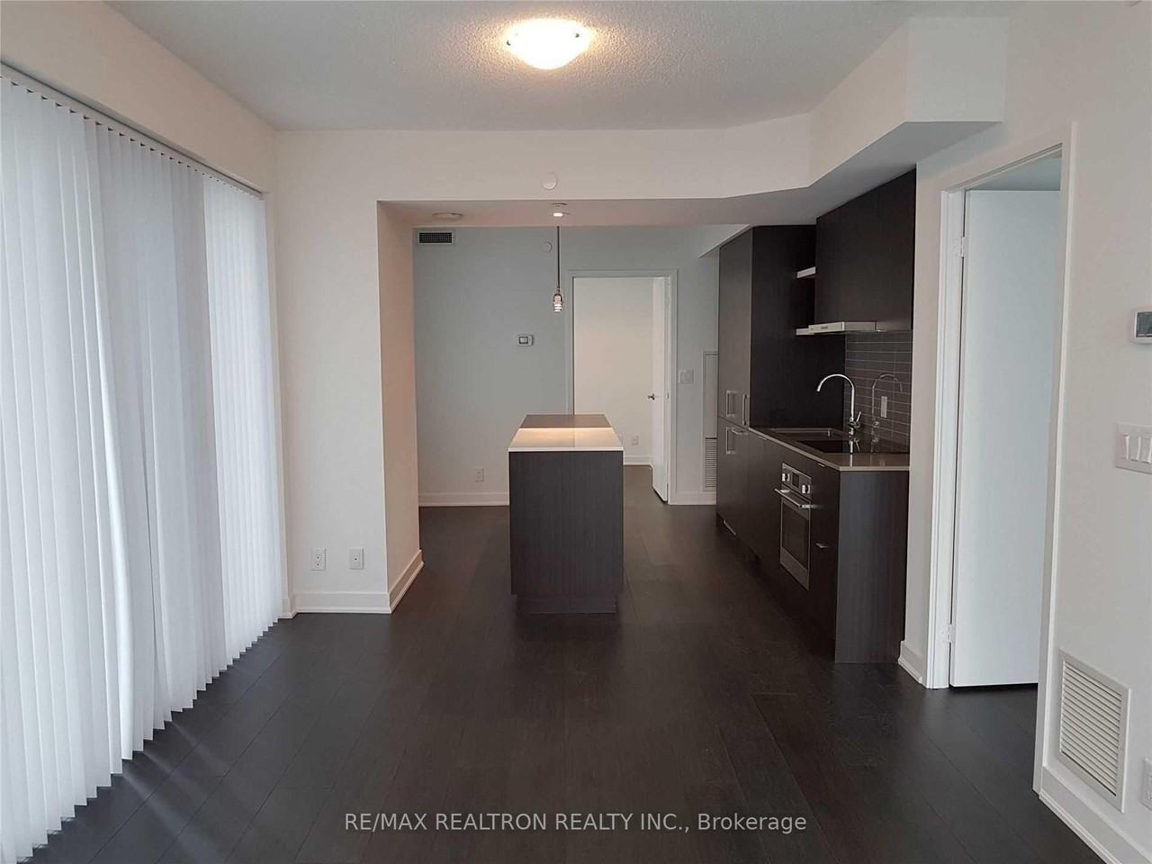 88 Harbour Street #3510 - Photo 2 of 11