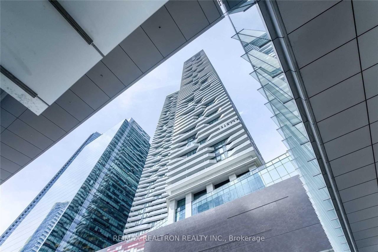 88 Harbour Street #3510 - Photo 5 of 11