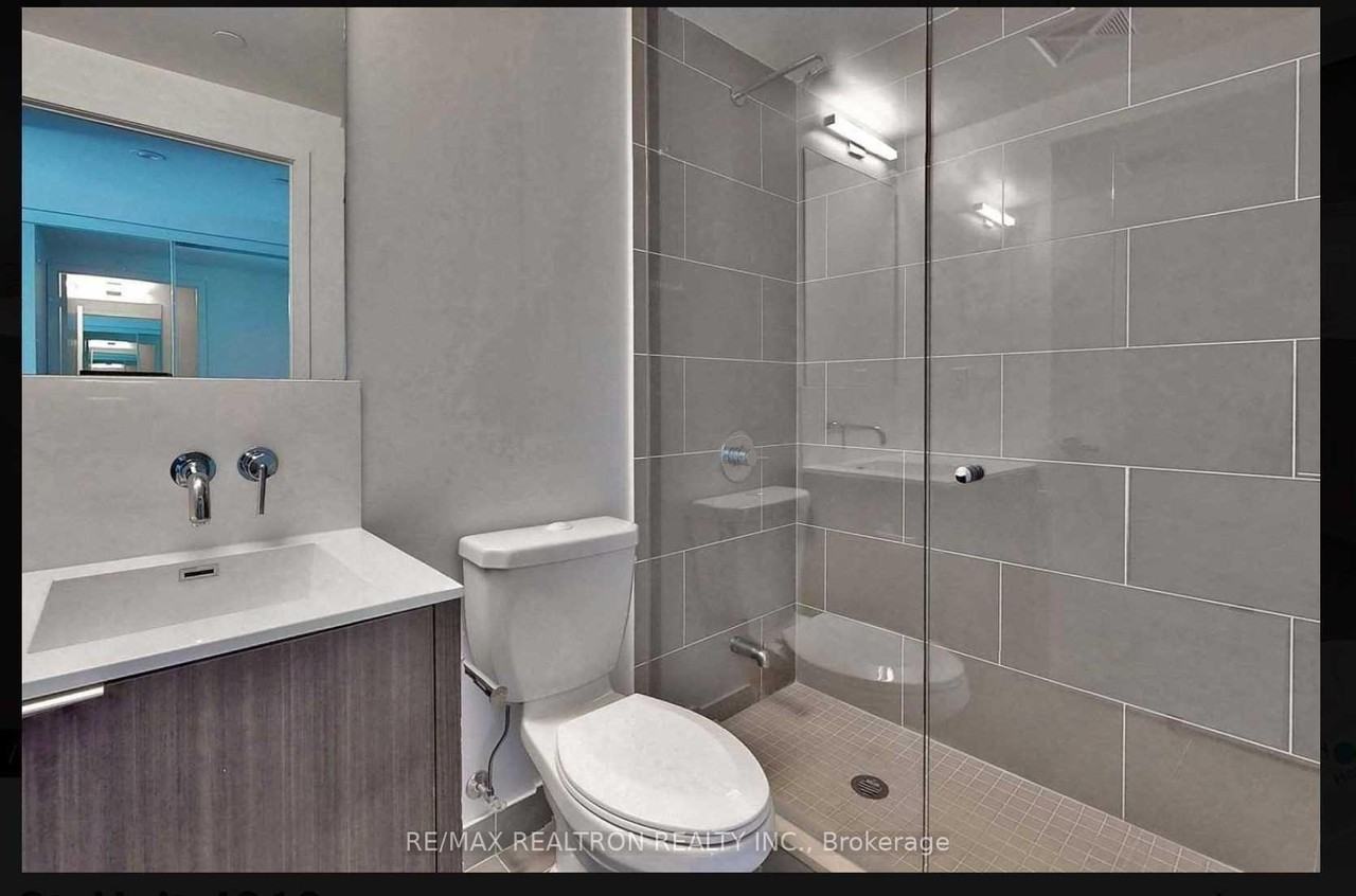 88 Harbour Street #3510 - Photo 7 of 11