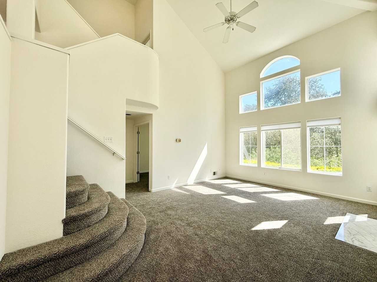 49 Erin Ln - Photo 3 of 45