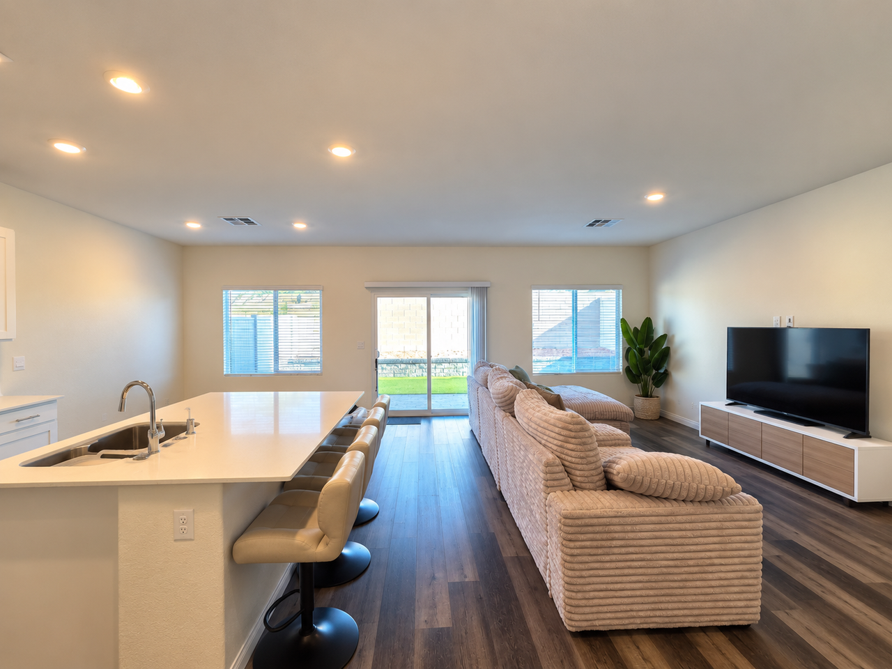 232 Mocha Coconut Ave - Photo 6 of 24