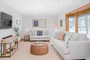 featured image of 2100 School St