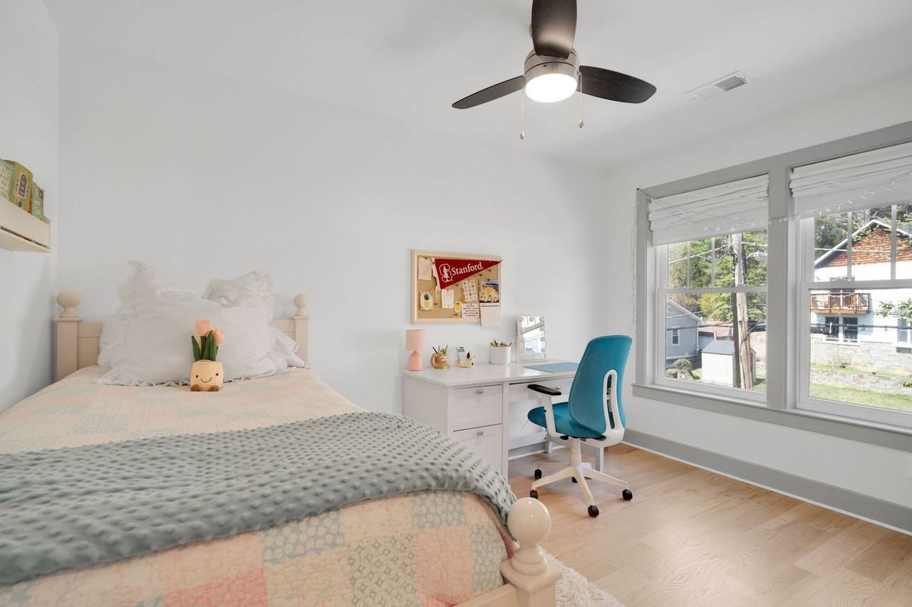 6427 83rd Pl #1639193P - Photo 5 of 38