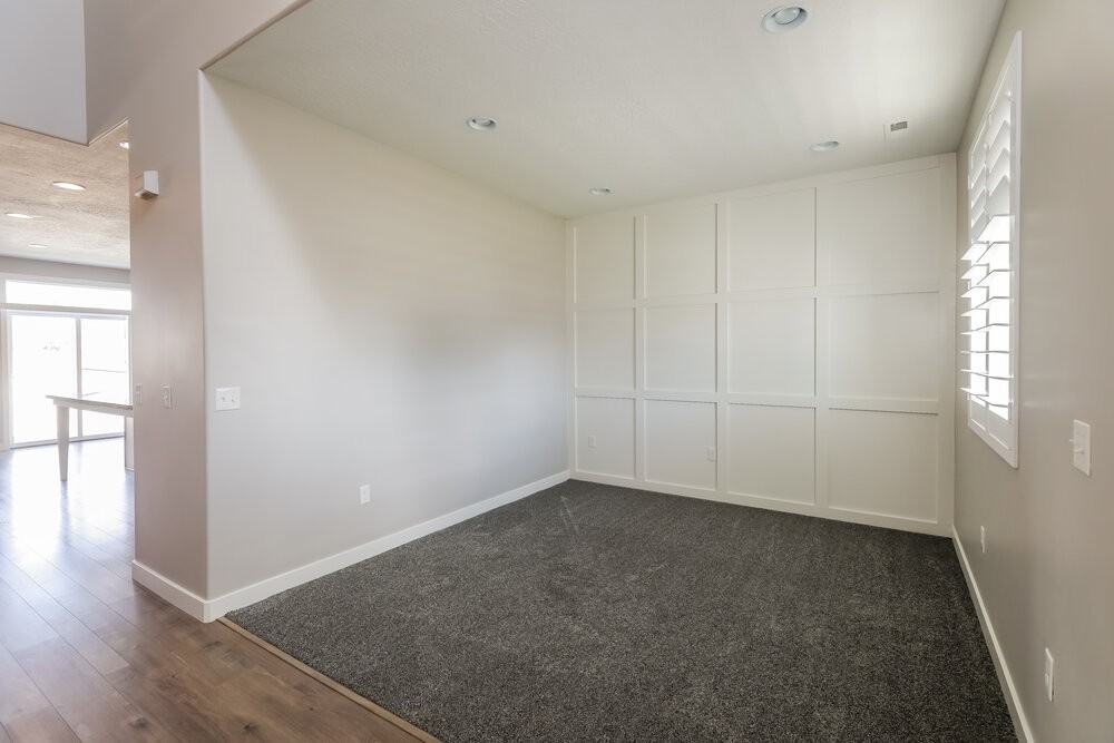 1162 W Beacon Way - Photo 5 of 17