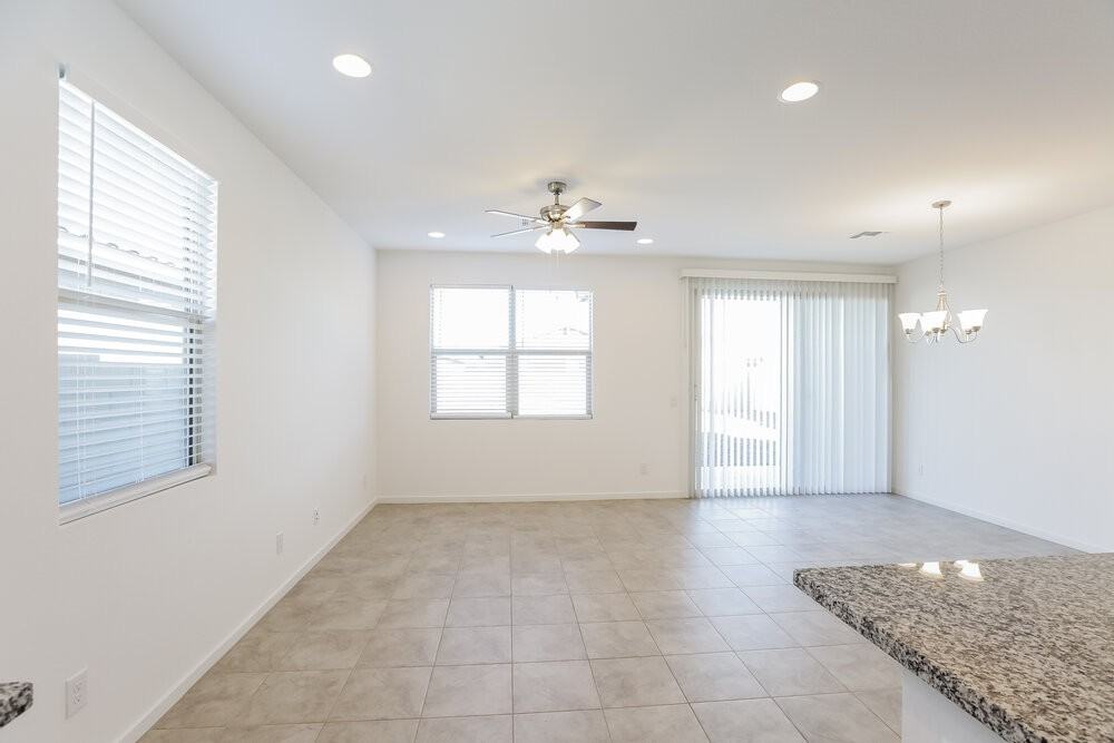 5634 W Notch Hill Rd - Photo 5 of 17