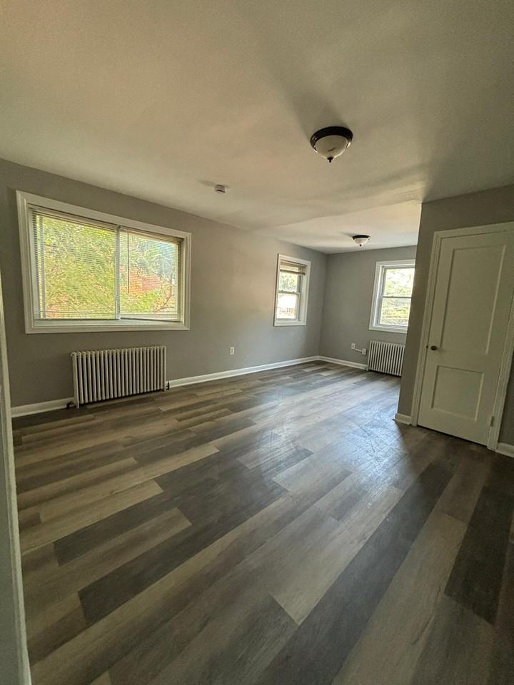8306 Roanoke Ave #6 - Photo 6 of 11
