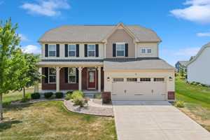 featured image of 2214 Larkspur Dr