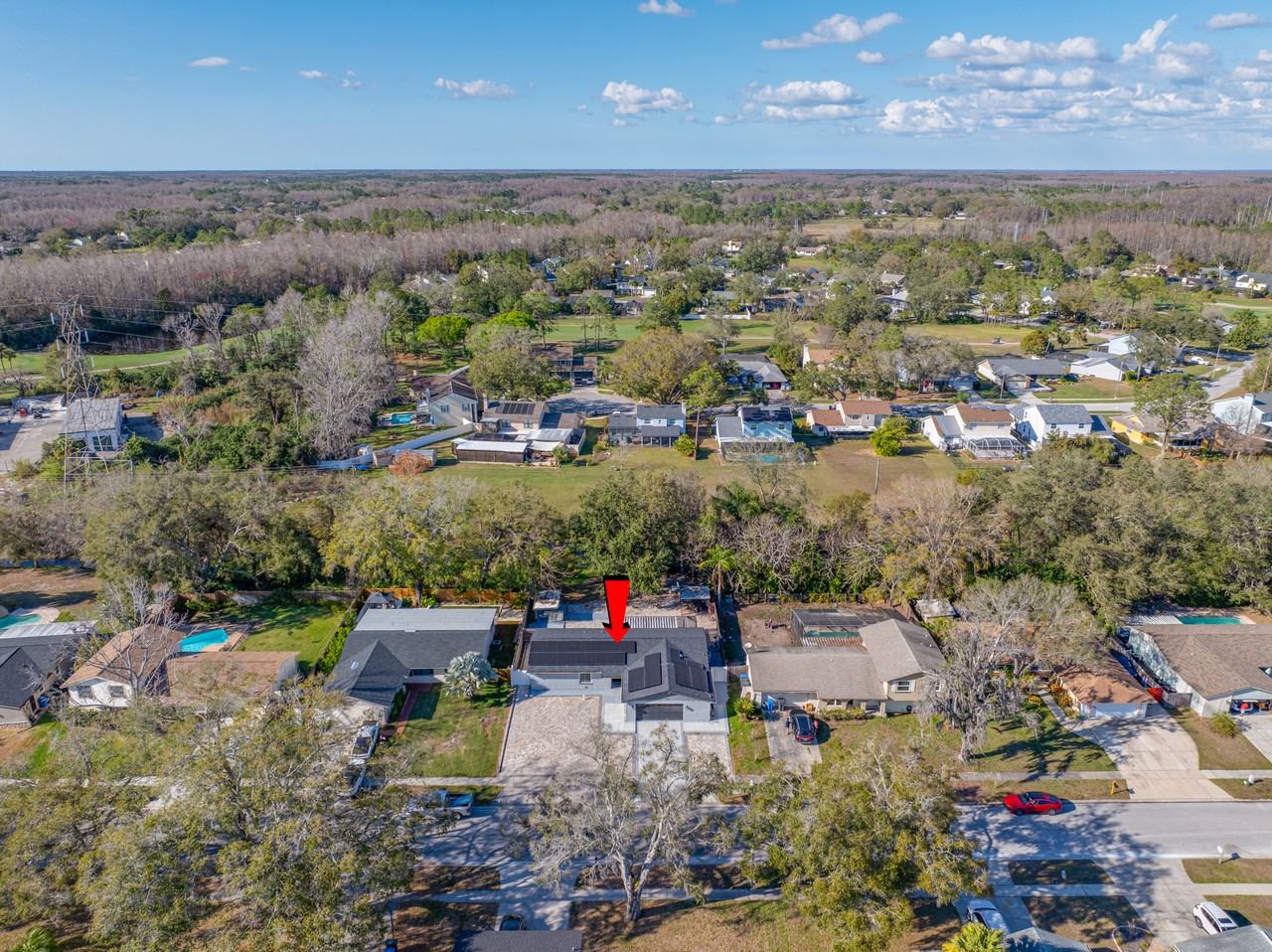 16324 Bonneville Dr - Photo 2 of 26
