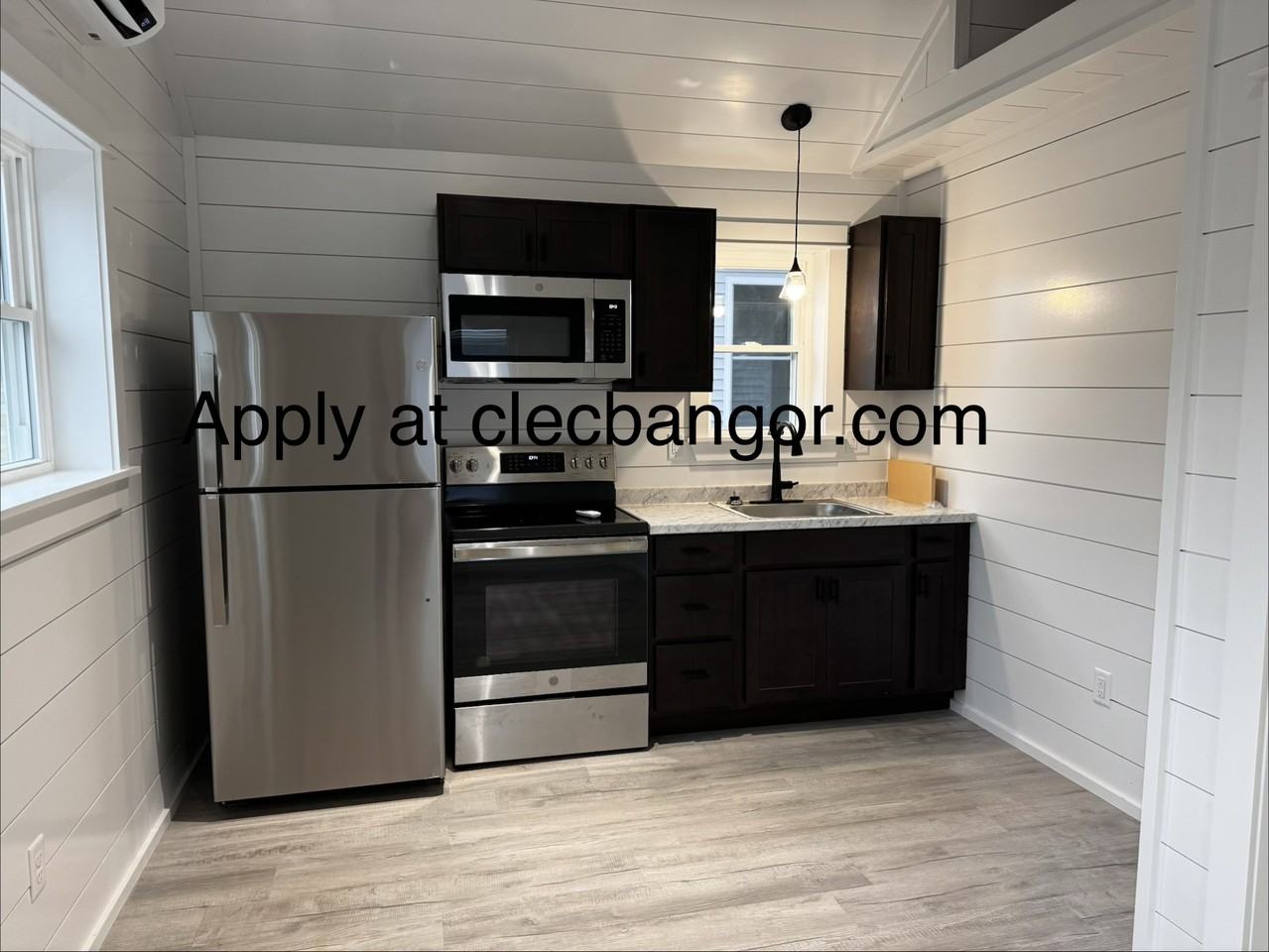 1337 Hammond St #16 - Photo 2 of 11