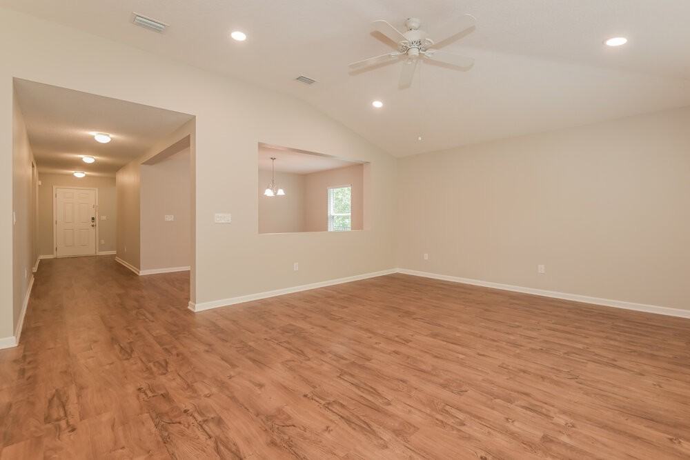 171 Orient Dr - Photo 3 of 15