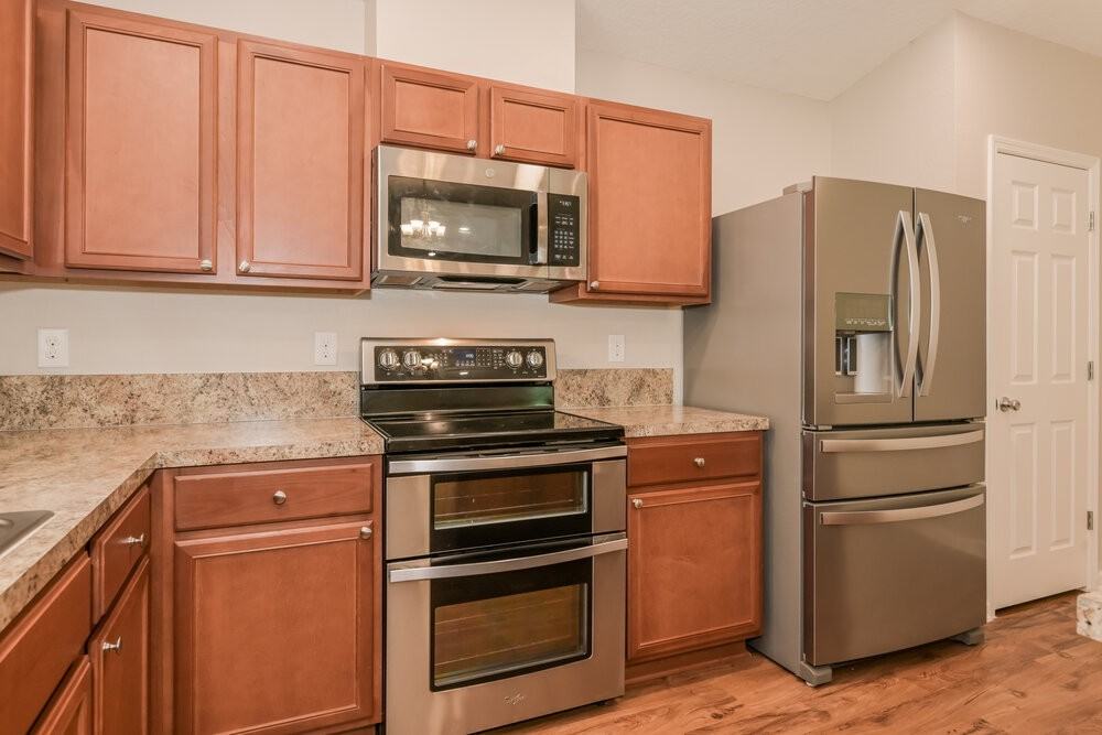 171 Orient Dr - Photo 7 of 15