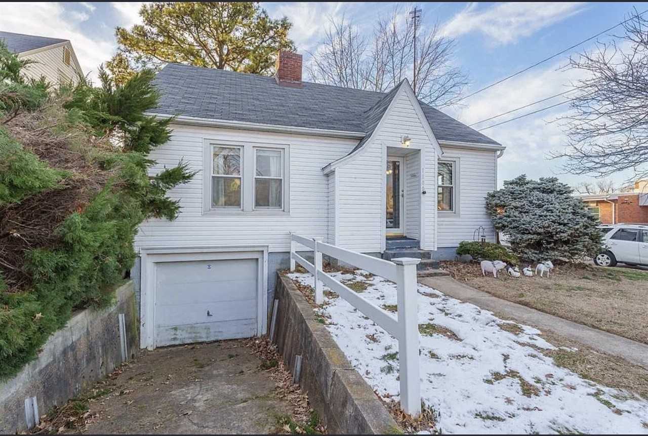 1100 Emerson Ct - Photo 3 of 8