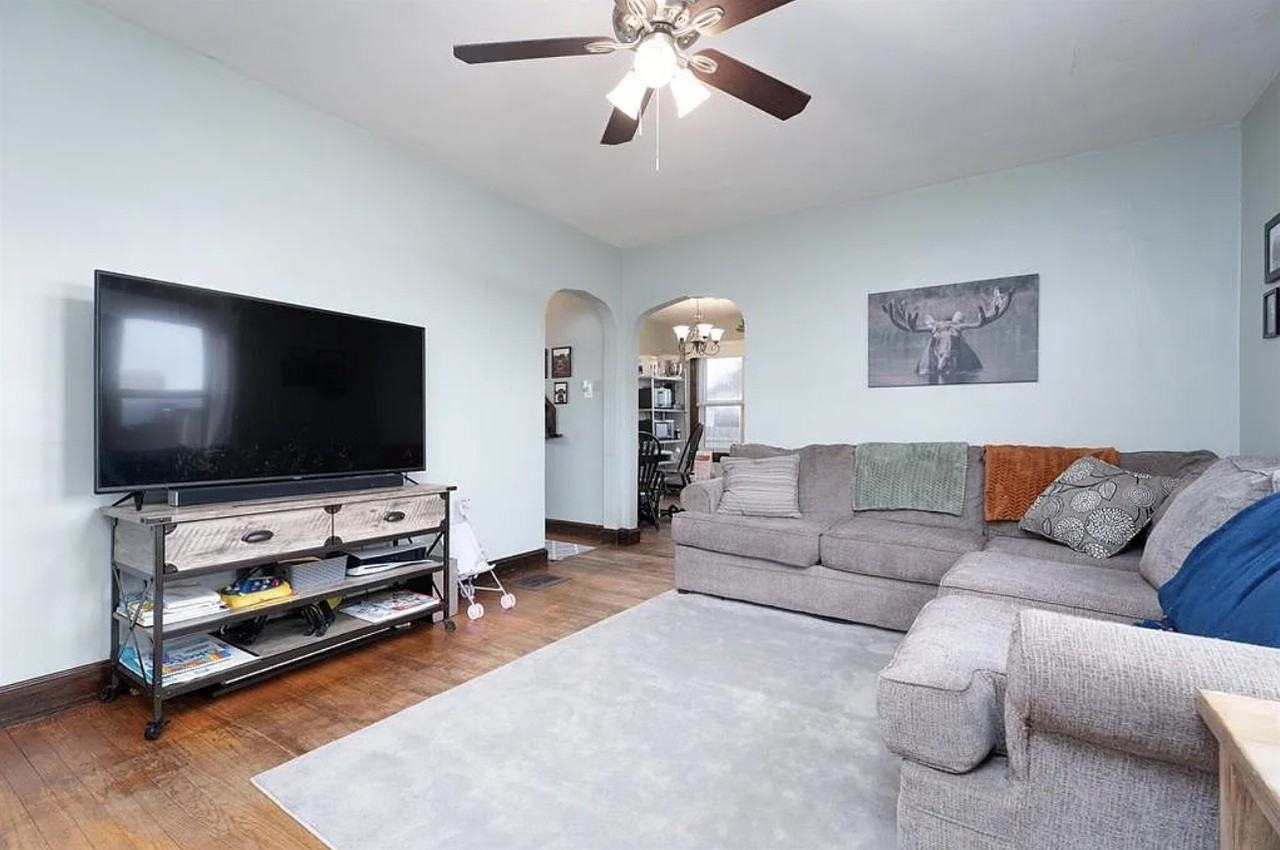 1100 Emerson Ct - Photo 4 of 8