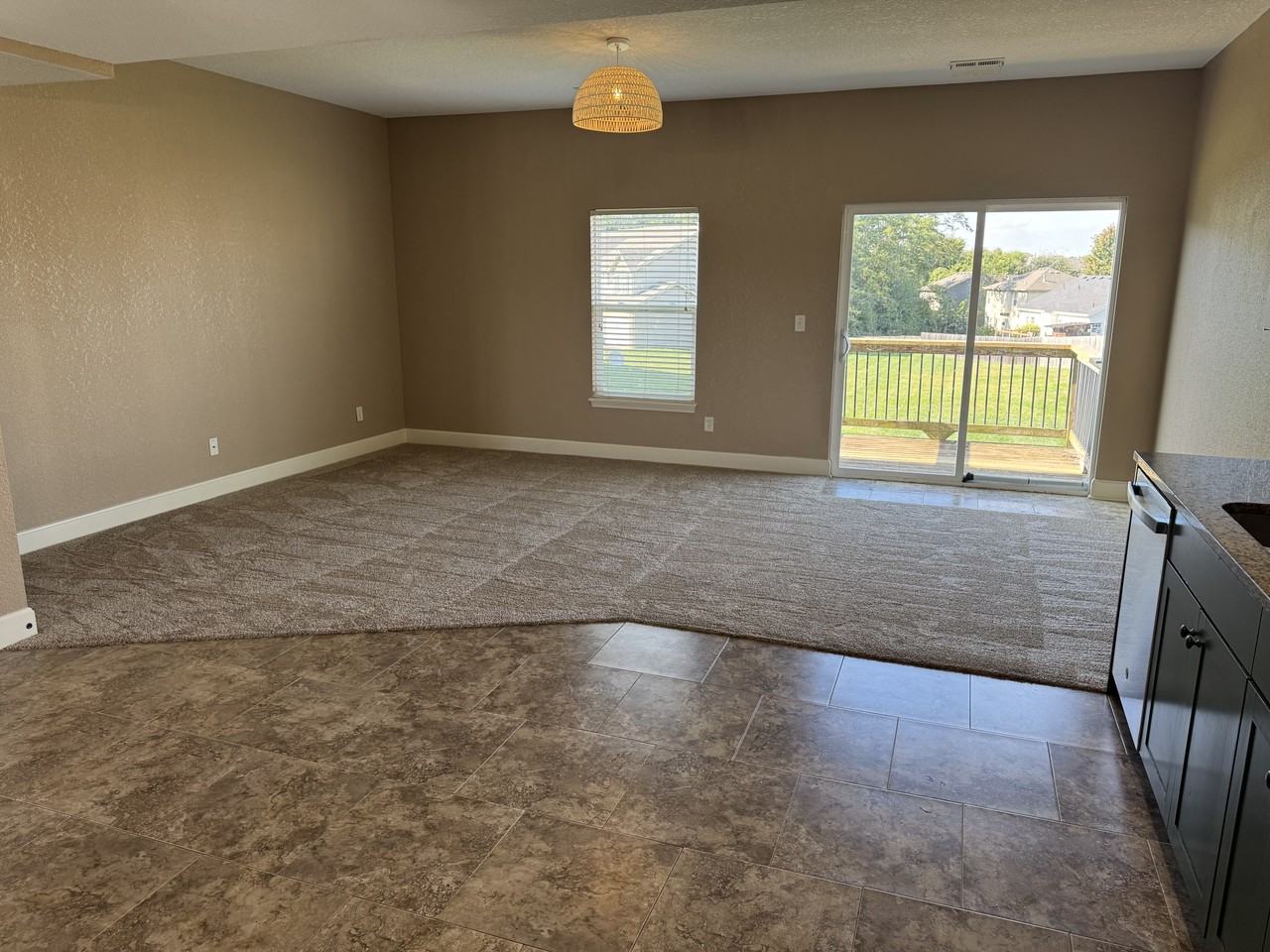 9430 N Lenox Ave - Photo 3 of 19