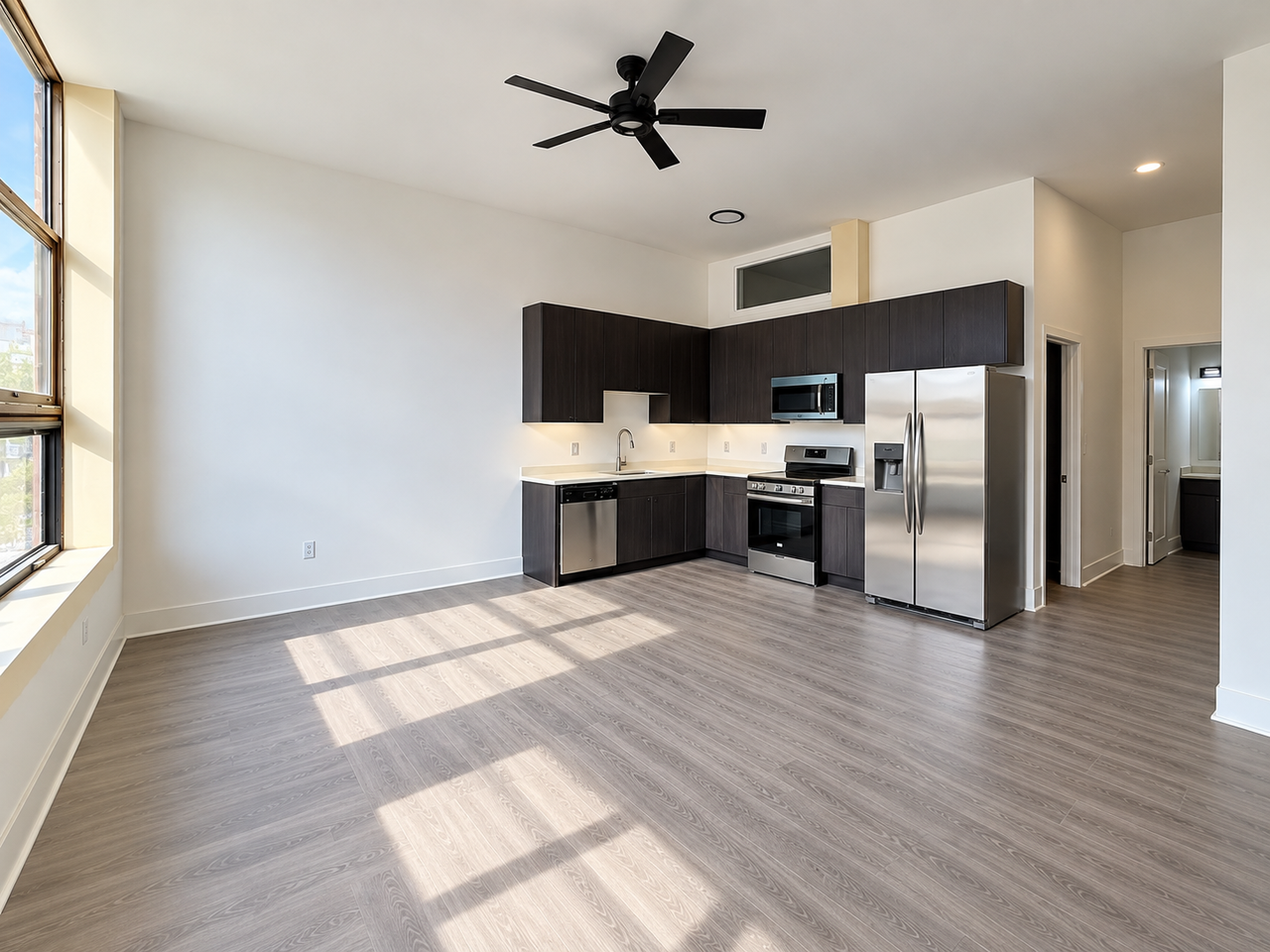 19 N Broadway #201