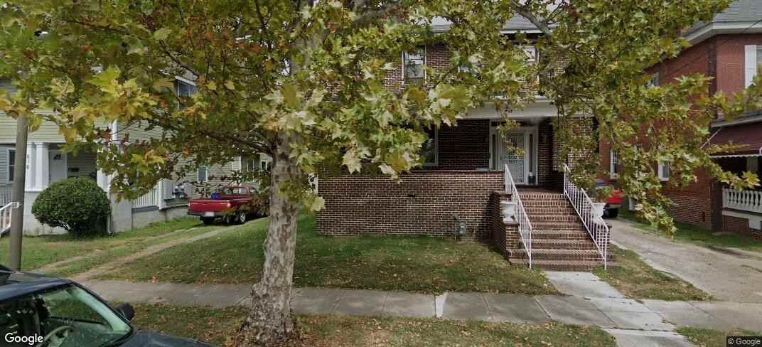614 W 36th St - Photo 2 of 2