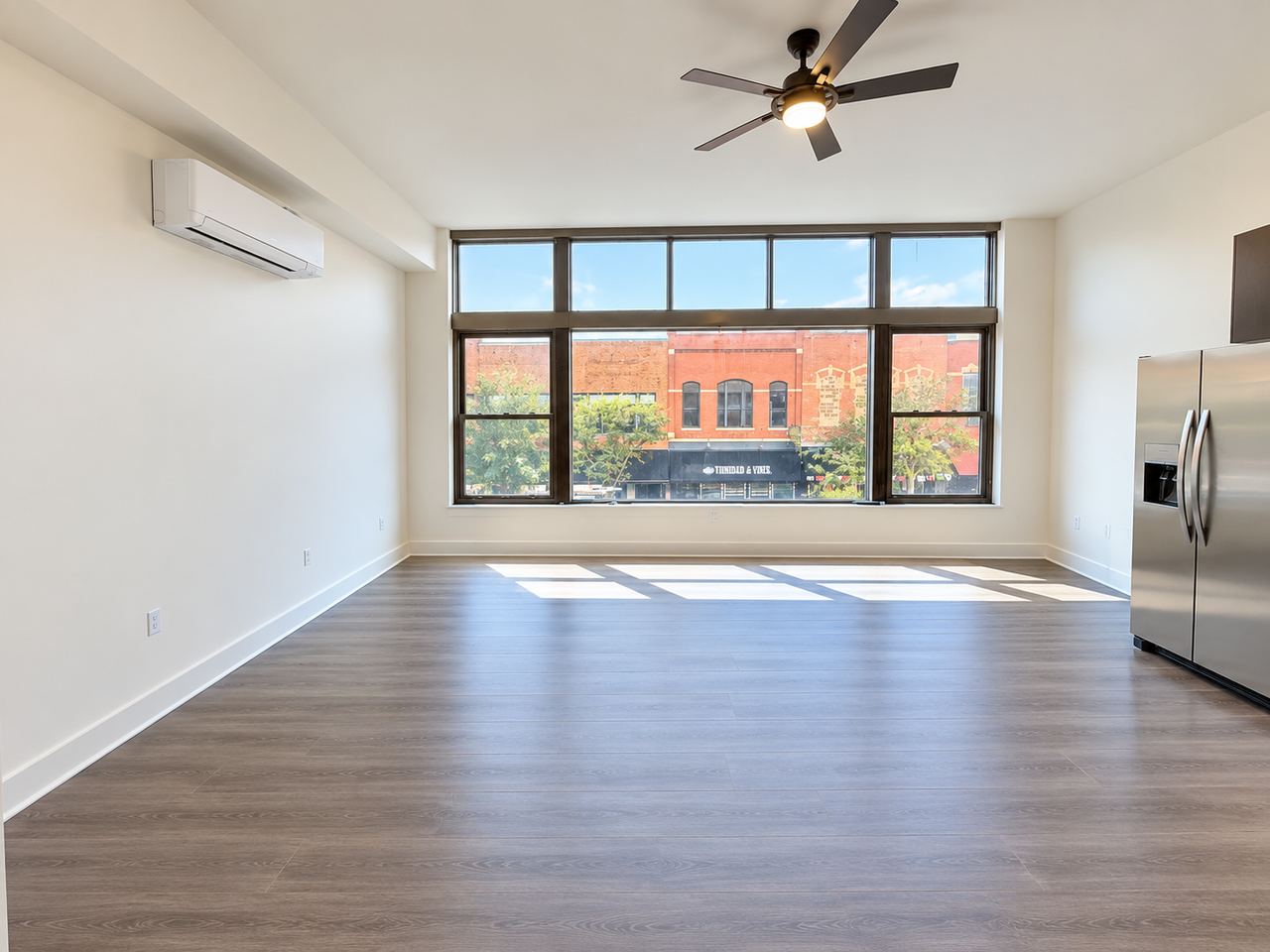 19 N Broadway #204