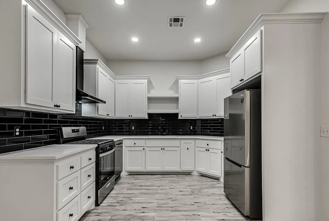 5113 Brooke Rd - Photo 2 of 2