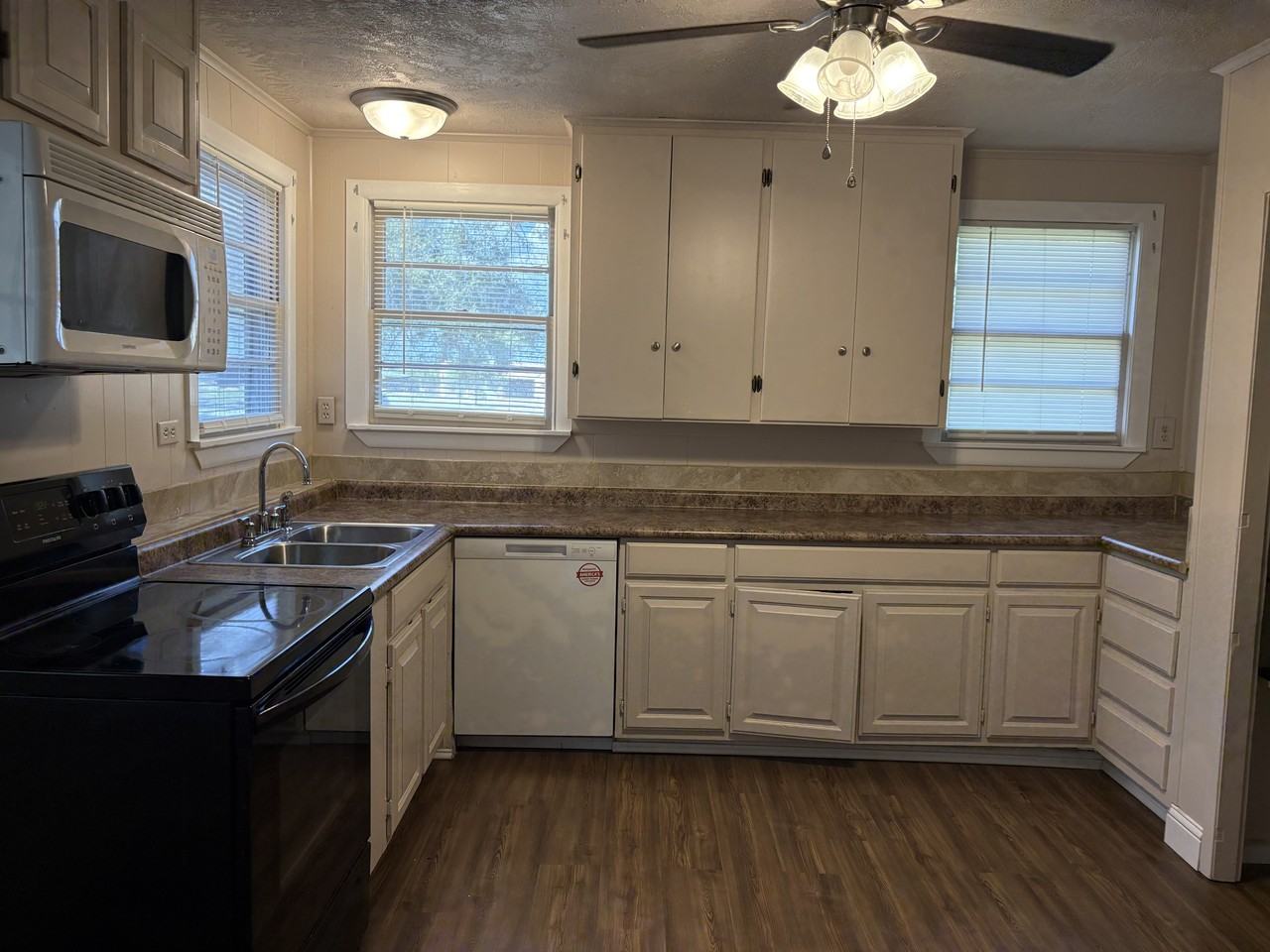 7555 Highway - Photo 4 of 4