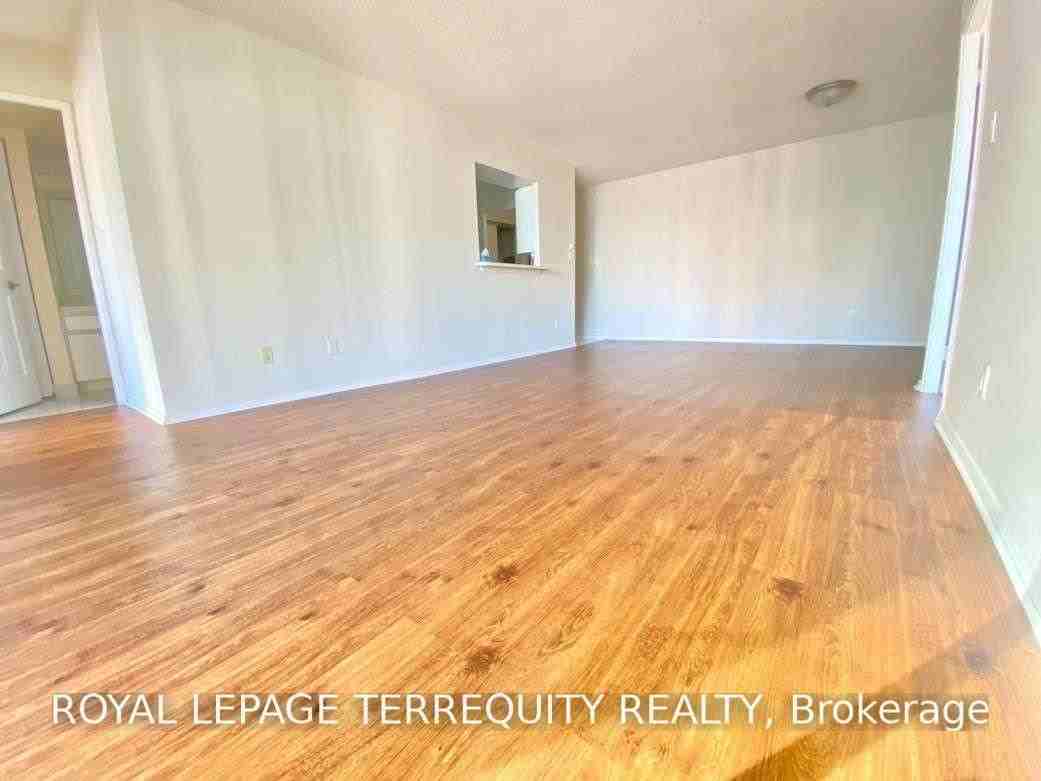 30 Greenfield Avenue #3200 - Photo 4 of 12