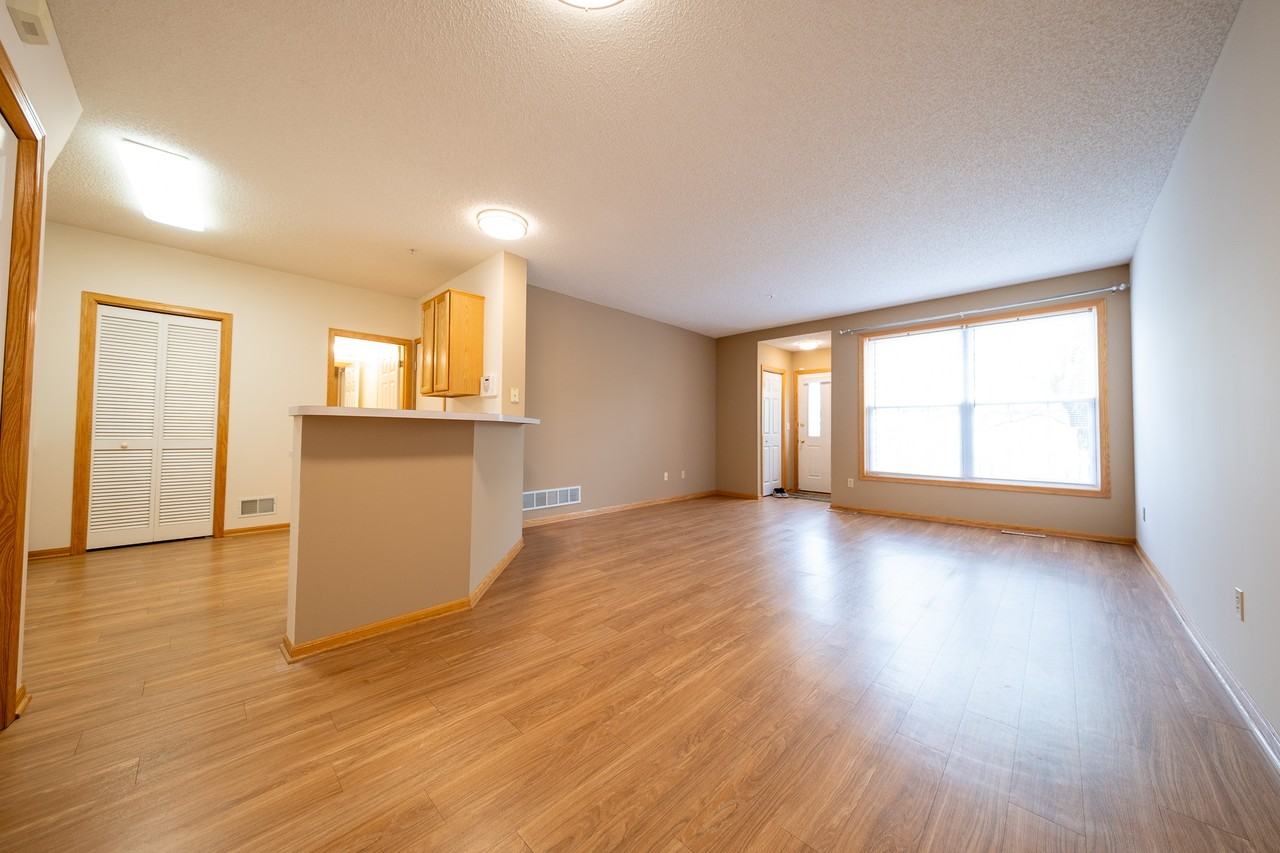 3605 Lawndale Ln N #15 - Photo 5 of 26