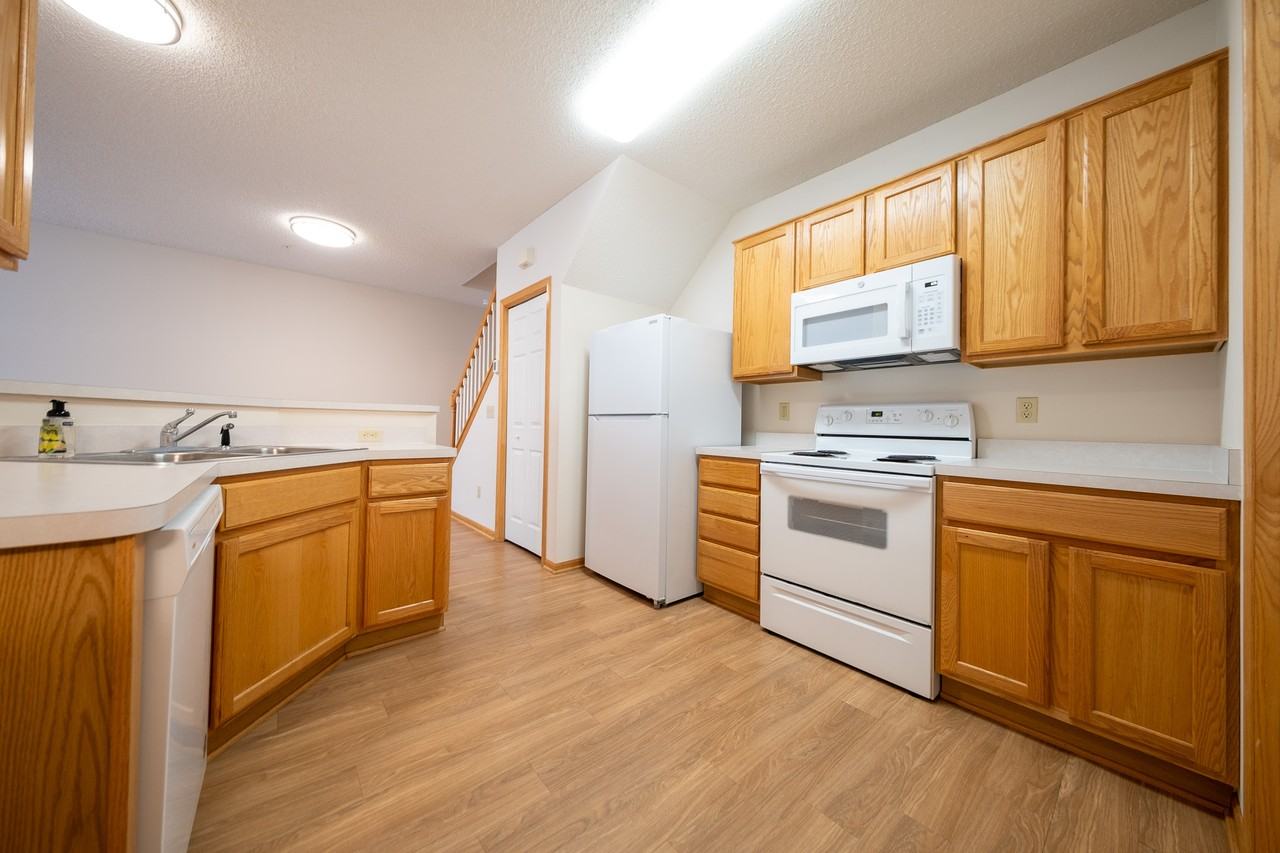 3605 Lawndale Ln N #15 - Photo 7 of 26