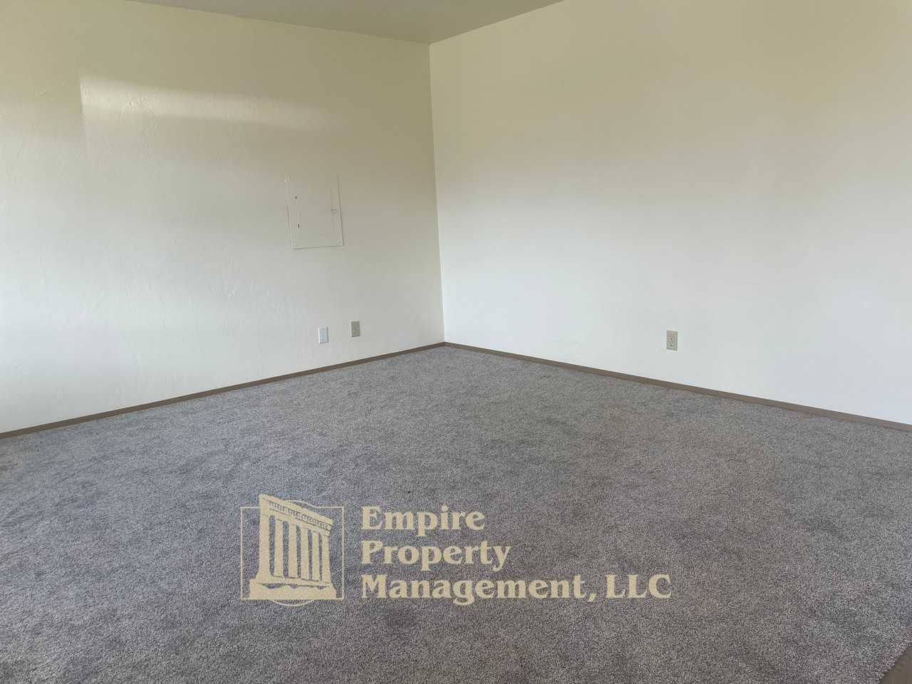1921 1911/1 Taft St #1921 - Photo 3 of 13
