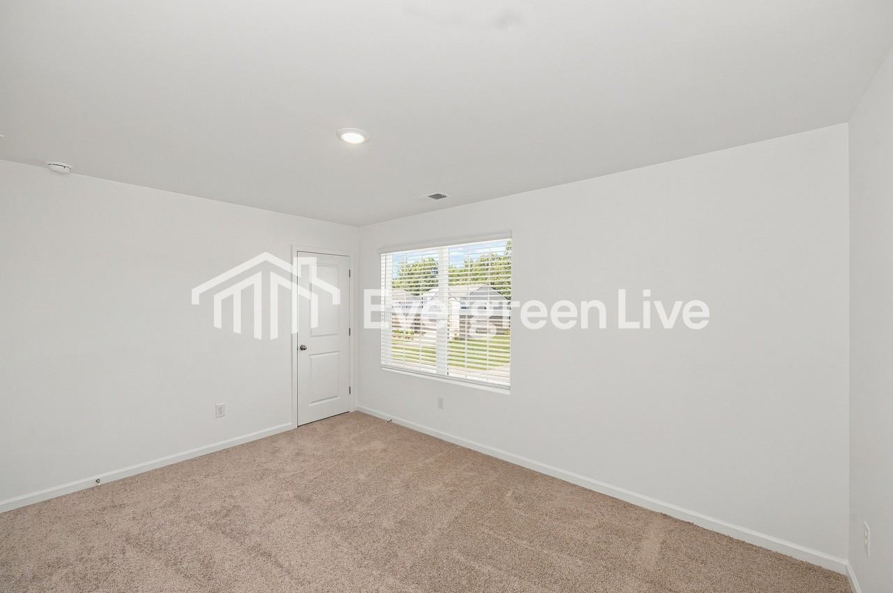 4075 Oxford Glen Dr - Photo 5 of 12